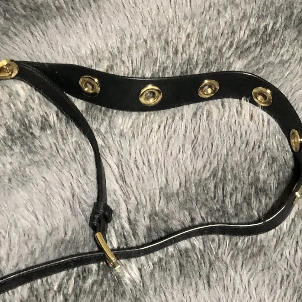 MICHAEL KORS Medium Pochette Crossbody Bag With Black And Gold Hardware